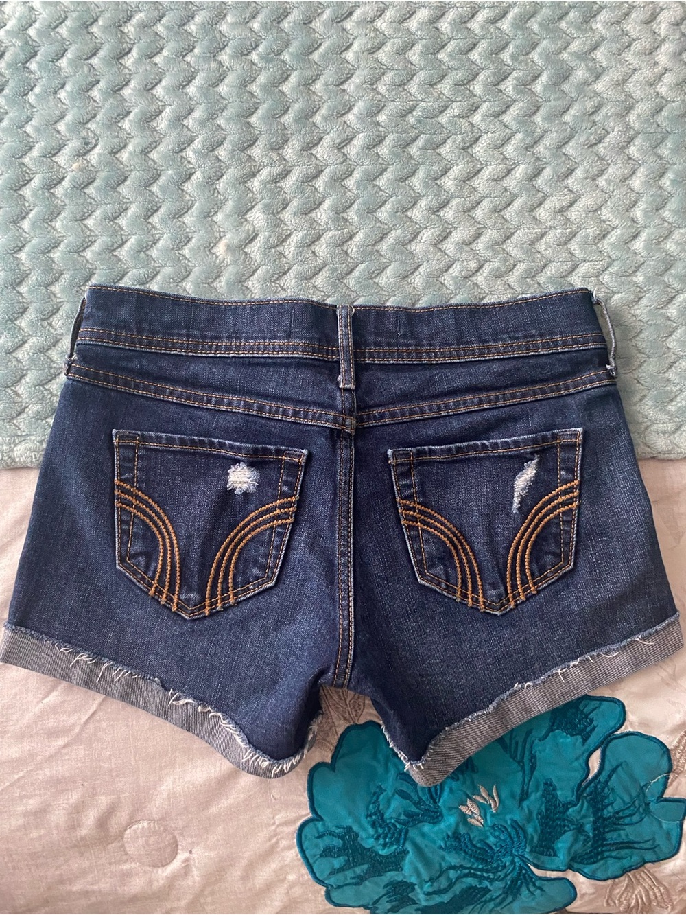Hollister Vintage Y2K Low Rise Jean Short - Picture 2 of 4